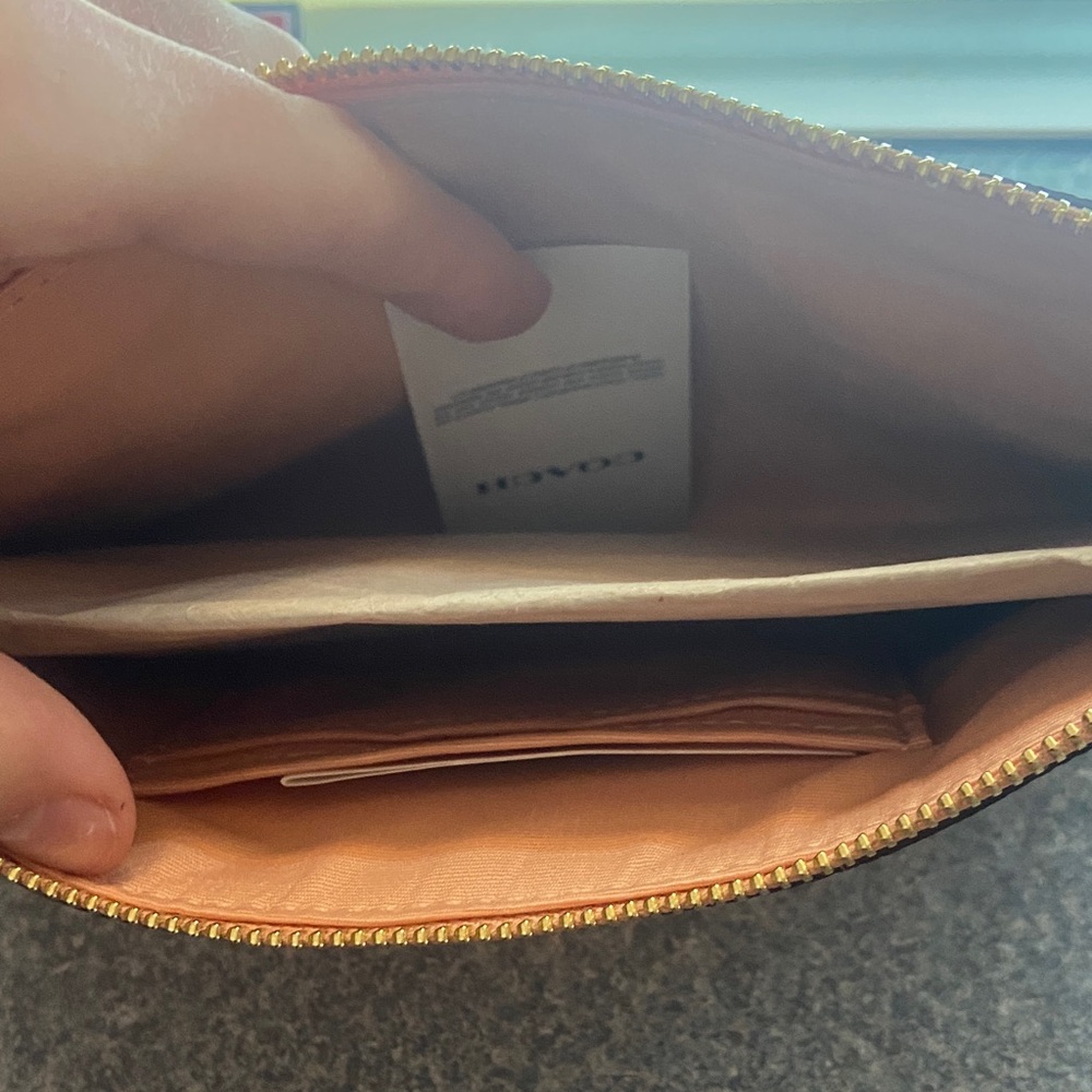 Coach Peach Wristlet - Picture 5 of 5